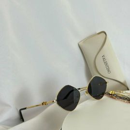 Picture of Valentino Sunglasses _SKUfw55564324fw